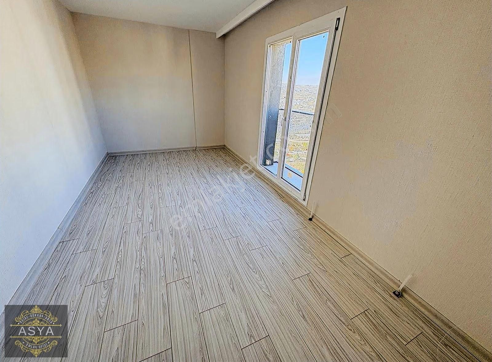 Yenimahallede Oturuma Hazır 3+1 Satılık Daire - Görsel 16