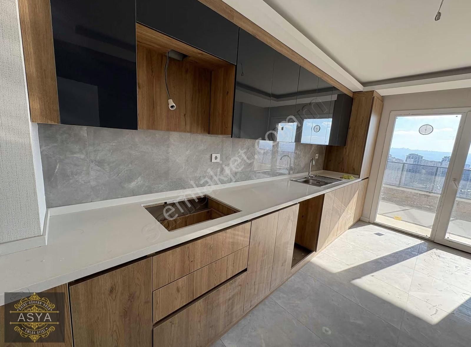 Yenimahallede Oturuma Hazır 3+1 Satılık Daire - Görsel 6