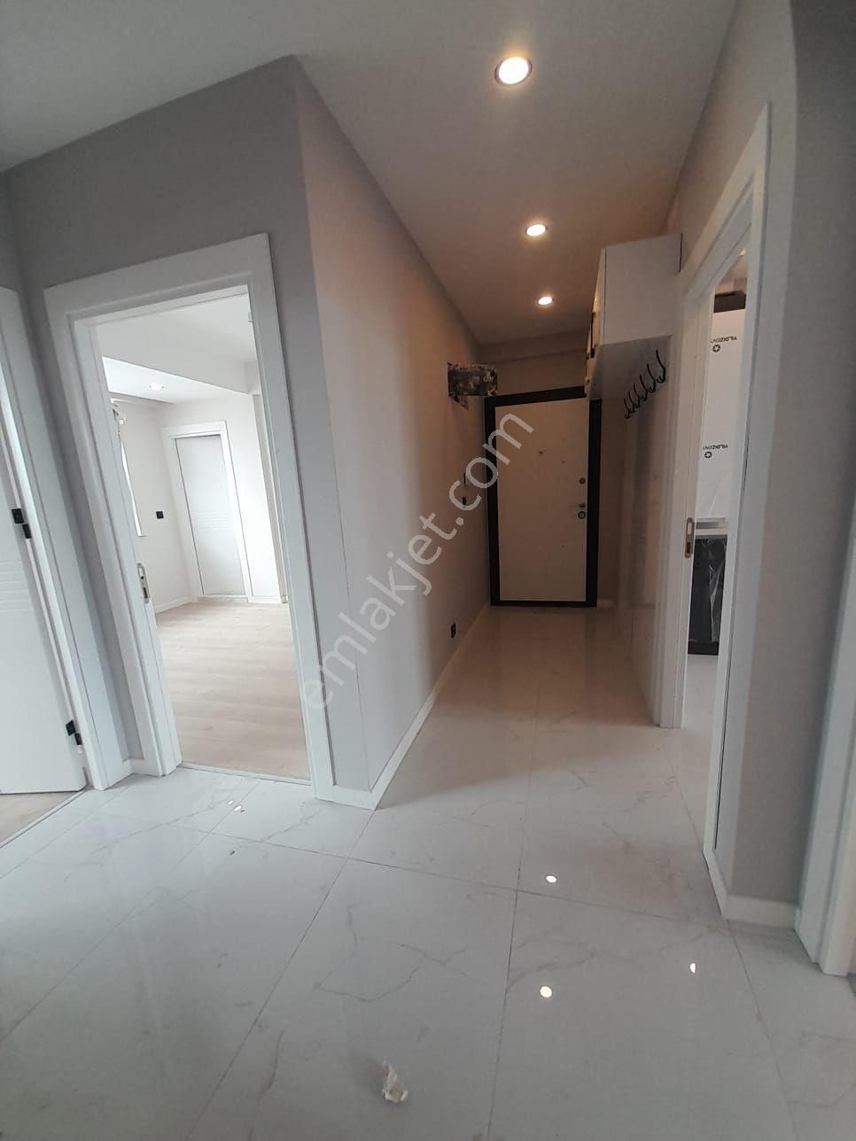 Esentepe Mahallesinde Satılık 2+1 - Görsel 2