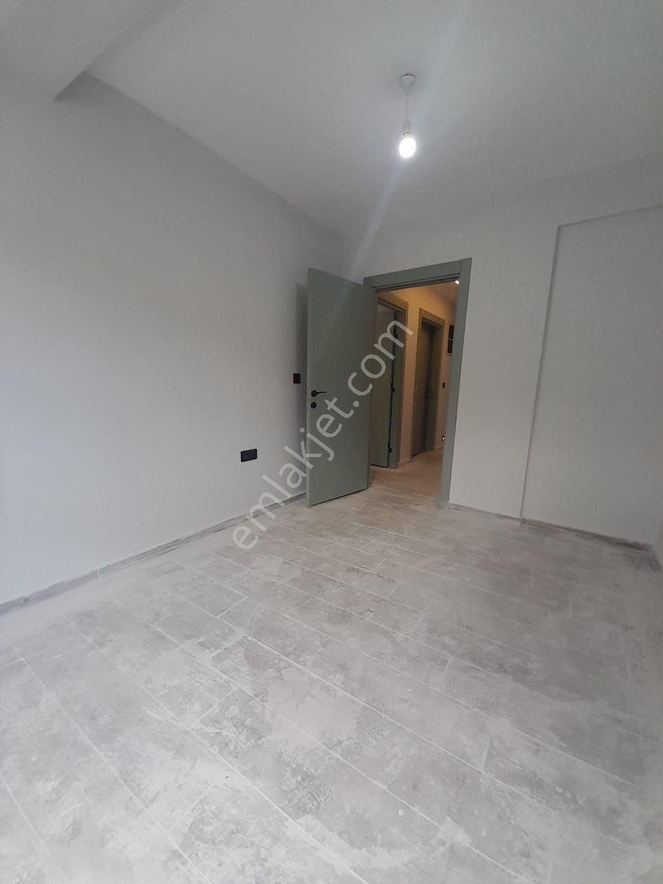 Esentepe Mahallesinde Satılık 2+1 - Görsel 16