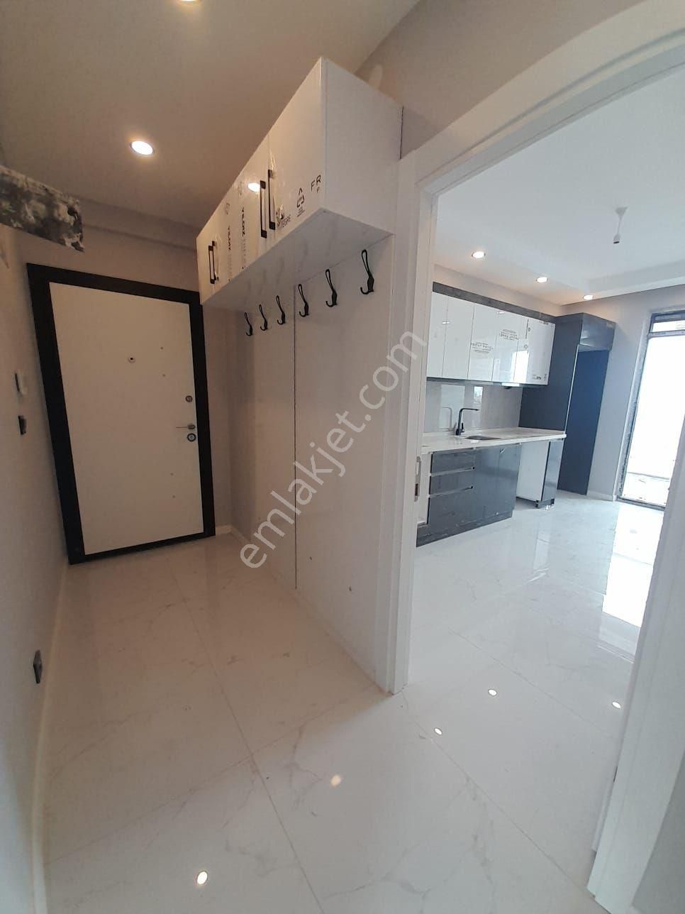 Esentepe Mahallesinde Satılık 2+1 - Görsel 3