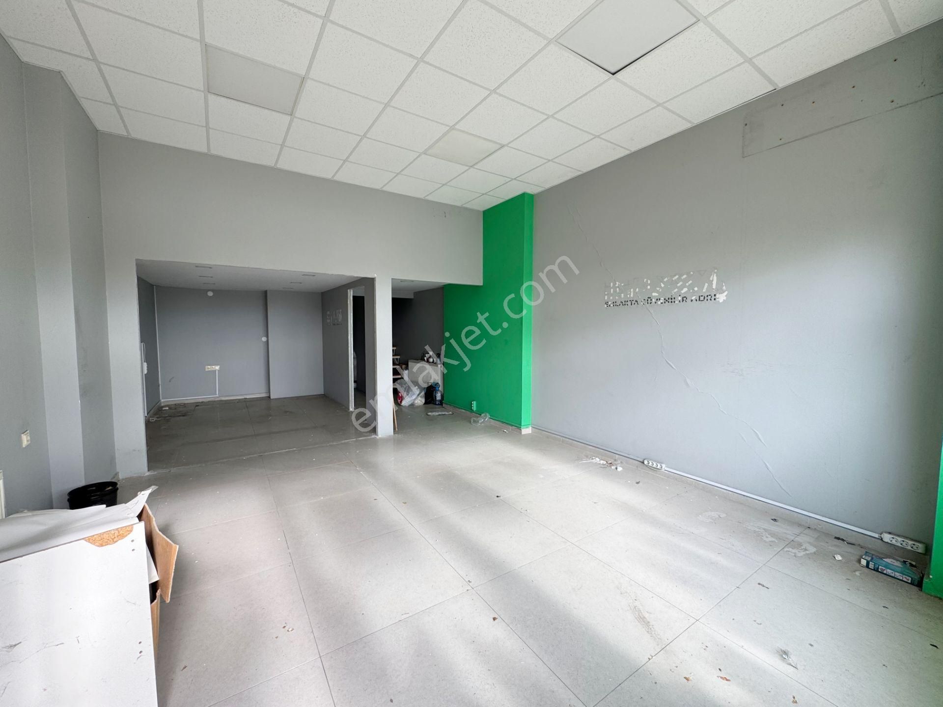 Çorlu Şeyhsinan Bülent Ecevit Bulvarına Cephe 70 M2 Dükkan