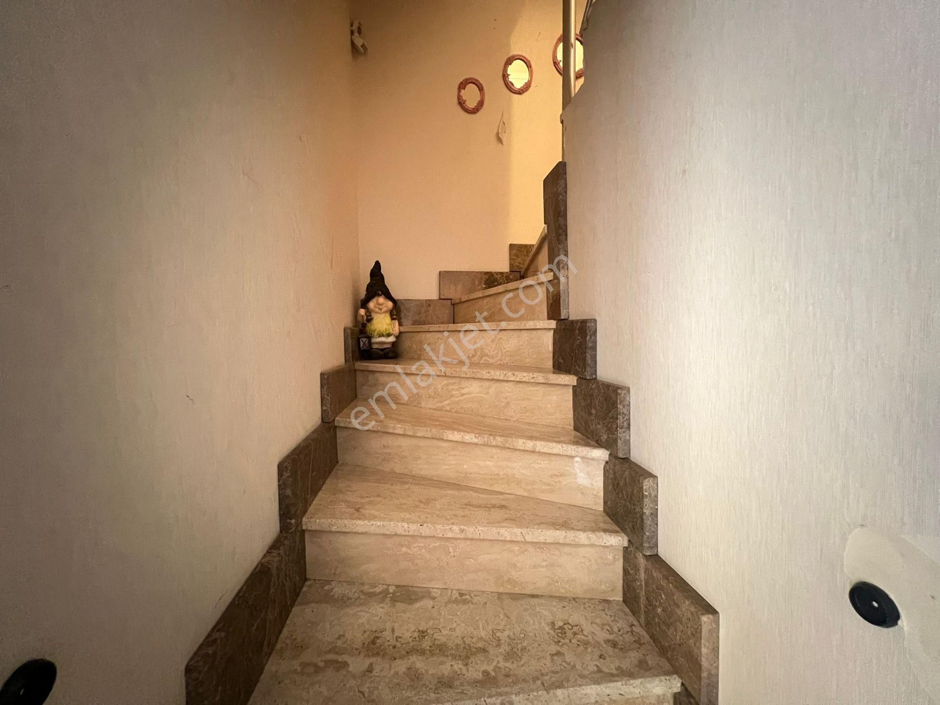 Kardelen Mah.yeşilliğin İçinde Ful Yapılı Köşe 4+1 Satılık Triplex - Görsel 20