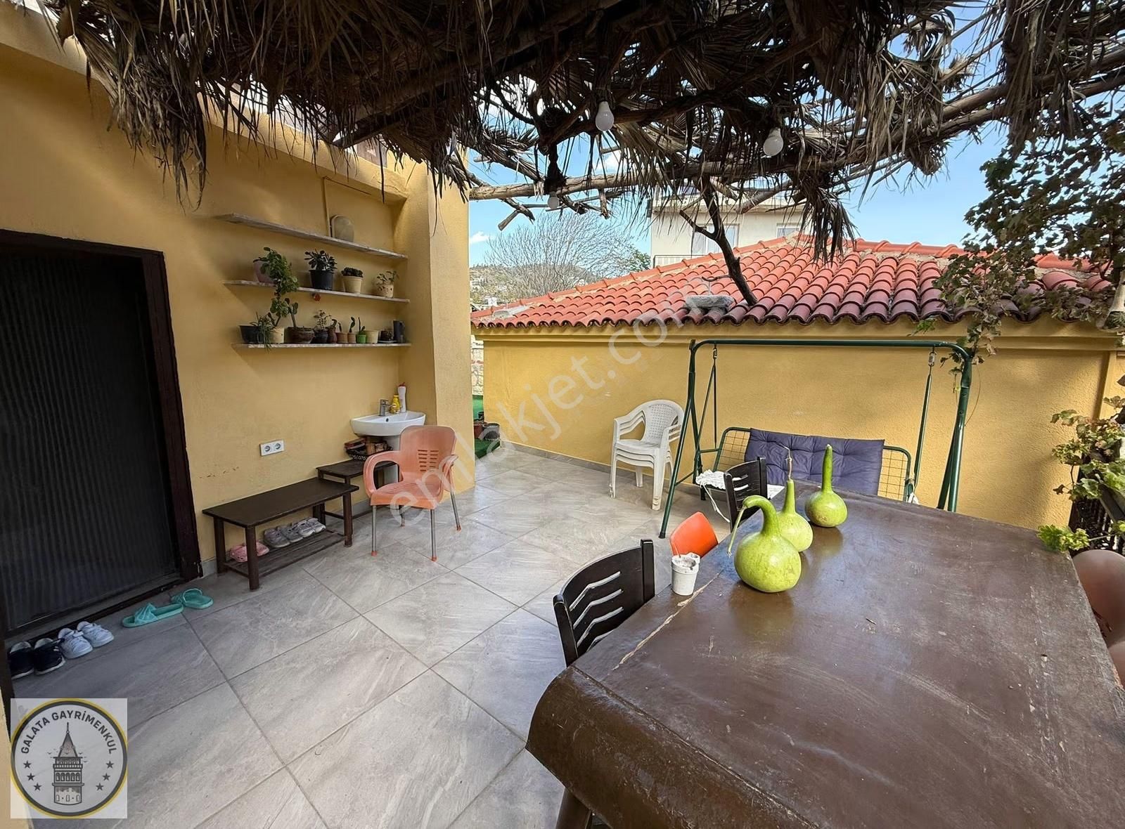 Galata,dan Söke Kemalpaşa Mah,de 220 M² 7+2 Satılık Taş Ev - Görsel 18