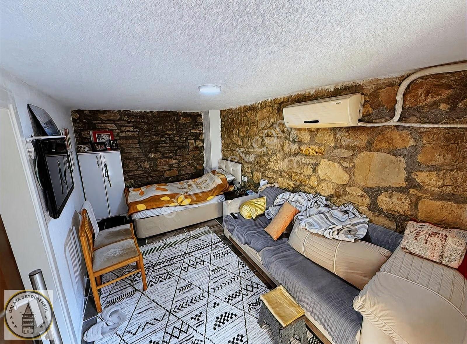 Galata,dan Söke Kemalpaşa Mah,de 220 M² 7+2 Satılık Taş Ev - Görsel 11