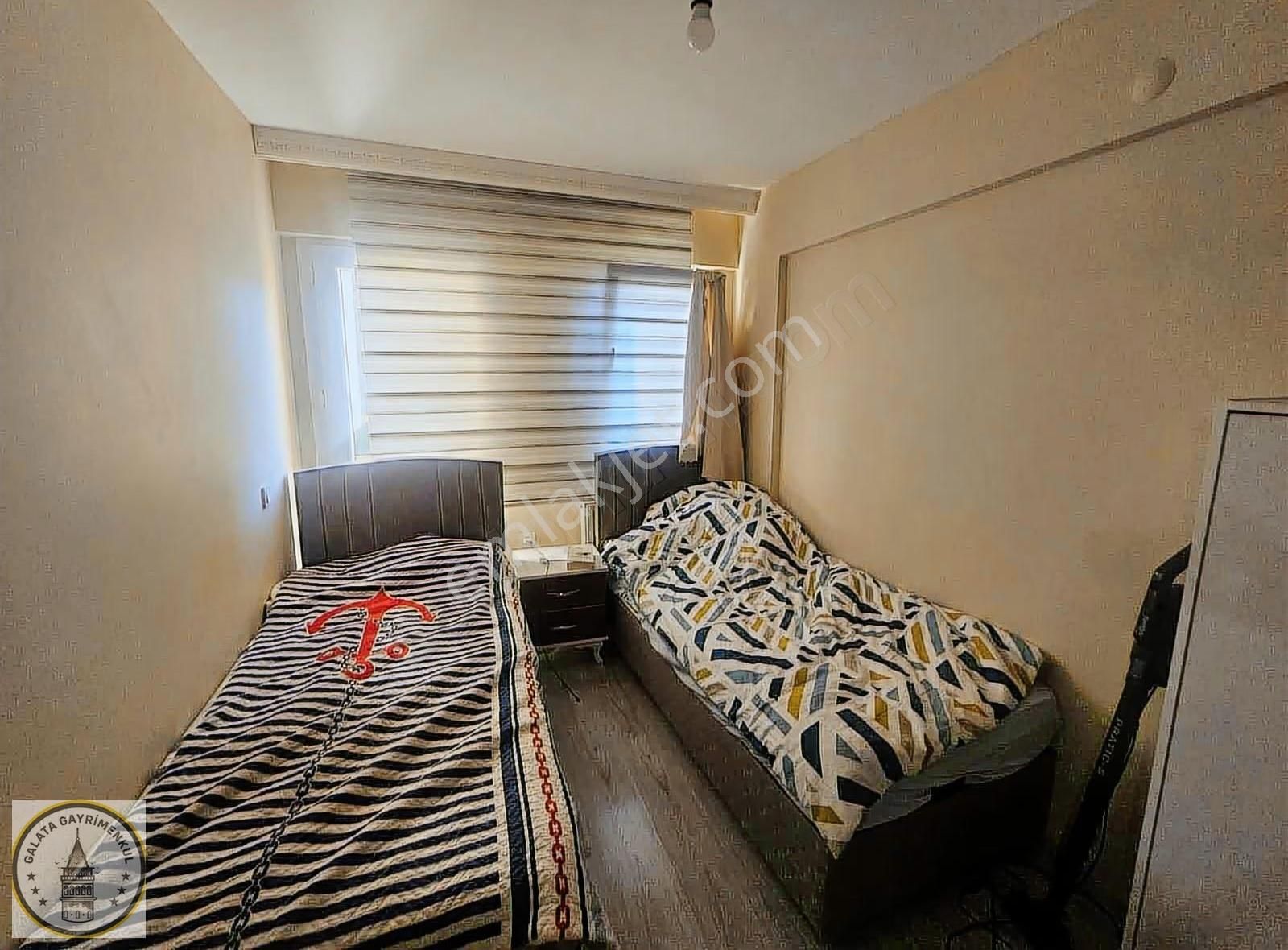 Galata'dan Site İçerisinde 1+1 Eşyalı Satılık Daire - Görsel 4