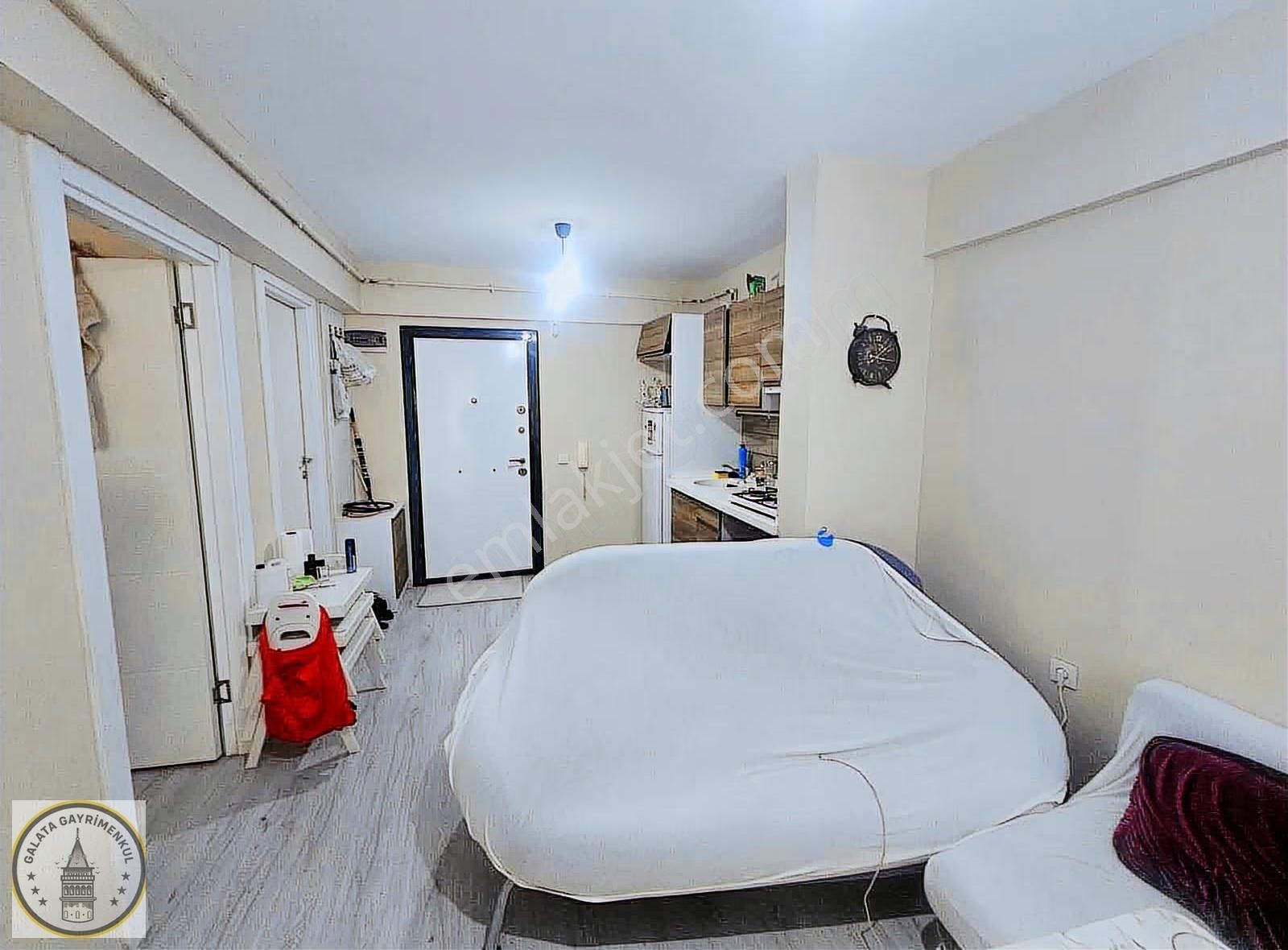 Galata'dan Site İçerisinde 1+1 Eşyalı Satılık Daire - Görsel 8