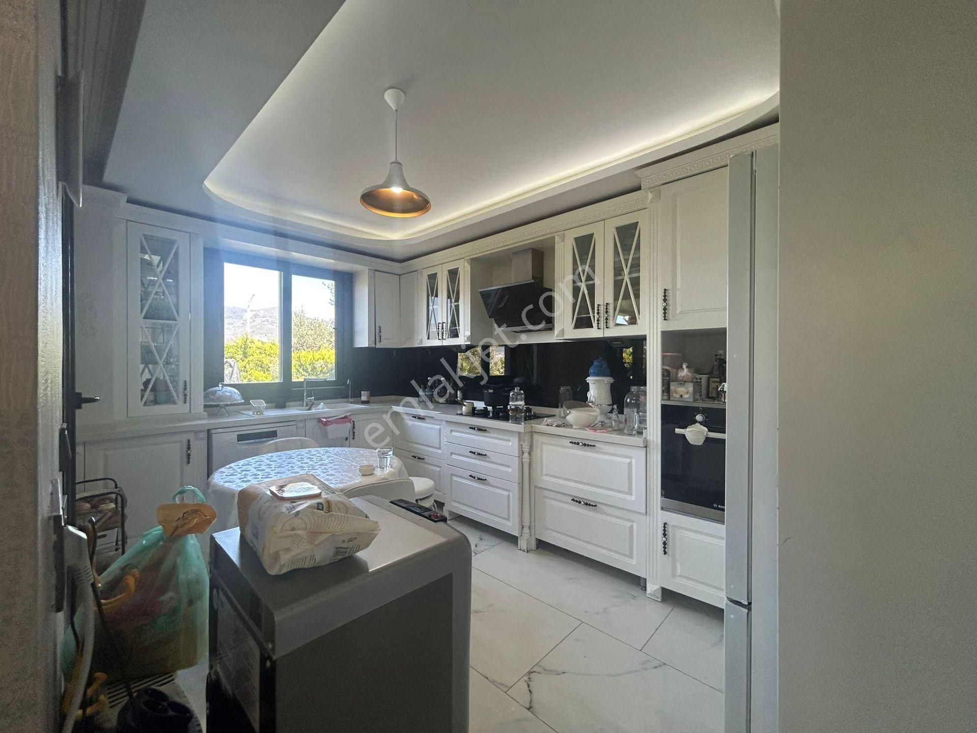 Yükselden Hamidiyede Havuzlu Sitede Bağımsız Bahçeli 5+1 Villa ▓ - Görsel 14