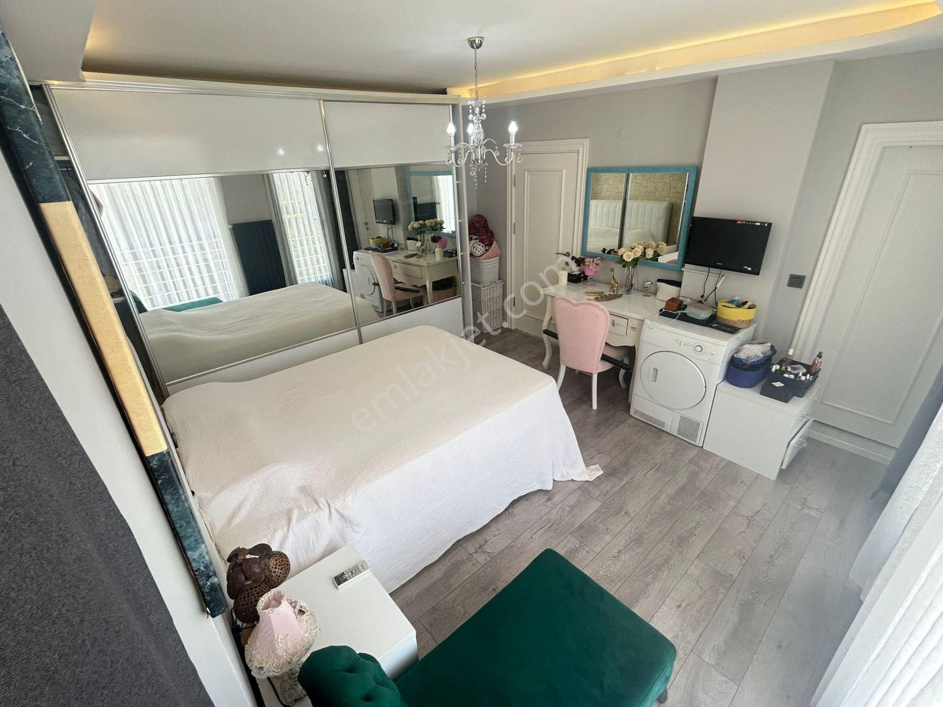 Yükselden Hamidiyede Havuzlu Sitede Bağımsız Bahçeli 5+1 Villa ▓ - Görsel 18