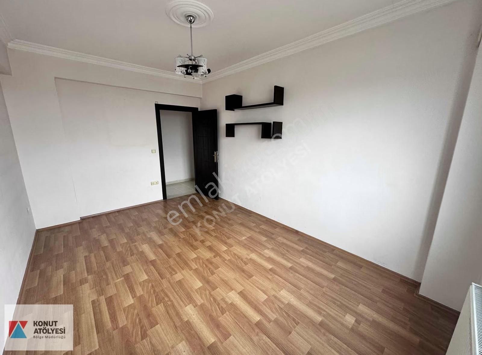 Sultantepe Sitesin'de Kiralık 2+1 Merkezi Konumda Sultanbeyli - Görsel 17