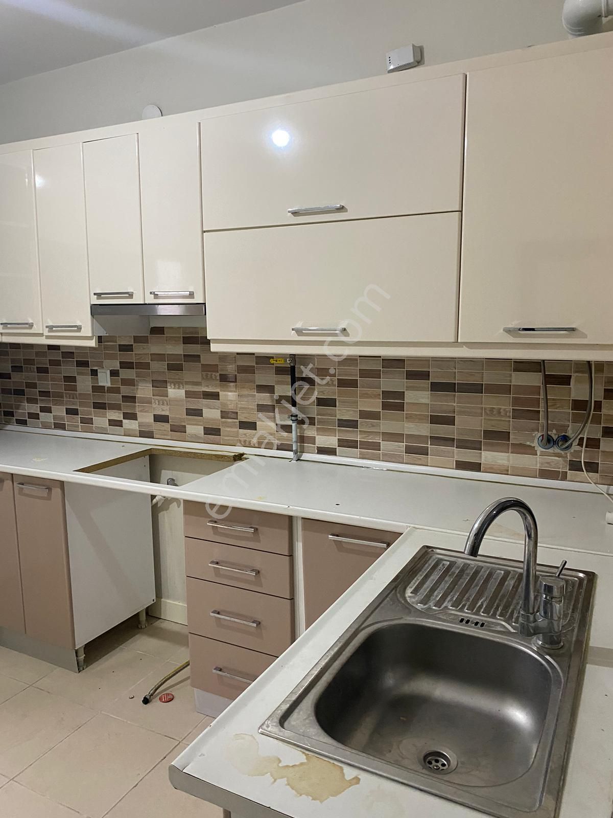 Gödene Toki 804 Konutlarında Satılık 3+1 Daire Tapusu Hazır Ev Full Yapılı - Görsel 3