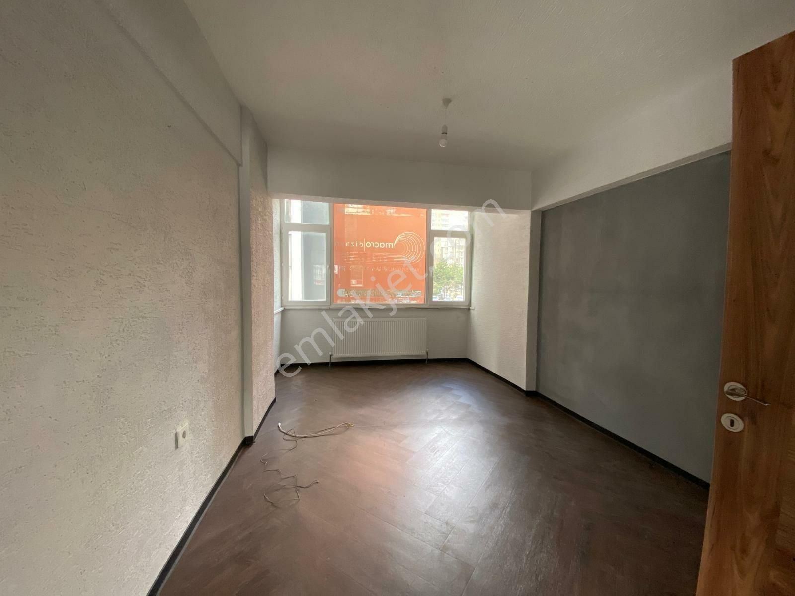 Beylıkdüzü Merkezde 120 M2 Ofis &büro Kullanımına Uygun - Görsel 19