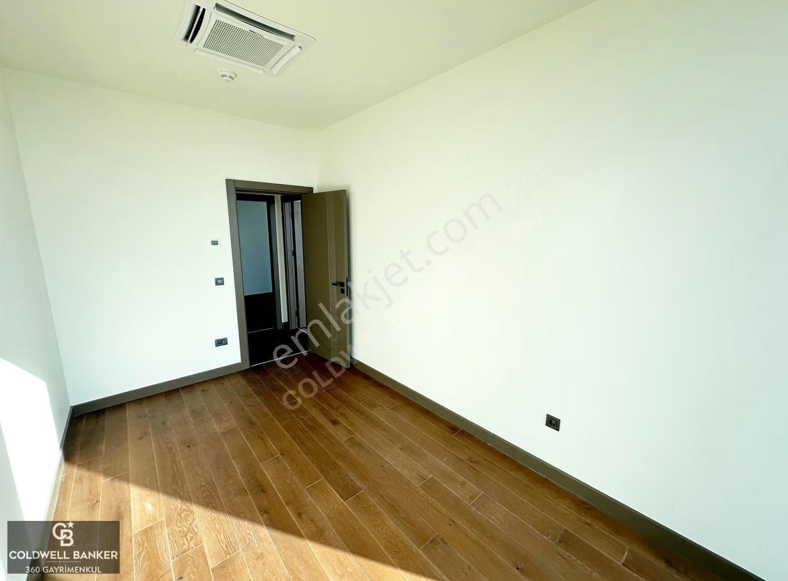 İzmir Mahall Bomontide Deniz Manzaralı, Kiralık İşyeri - Görsel 12