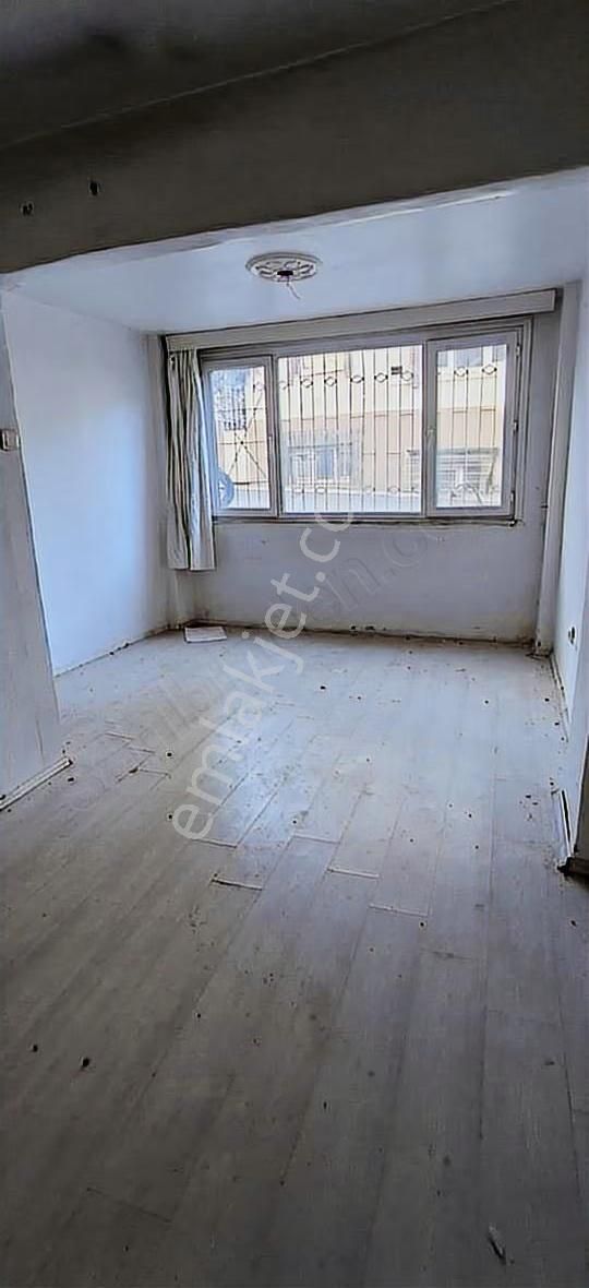 Çift Cephe Açık Balkonlu Aile Apartmanında - Görsel 2