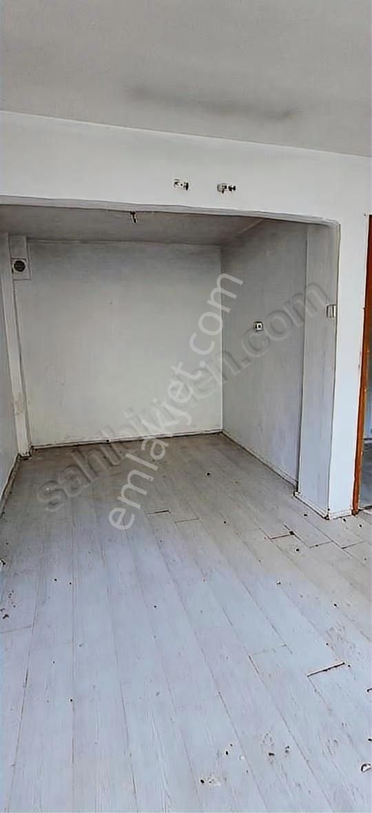 Çift Cephe Açık Balkonlu Aile Apartmanında - Görsel 8