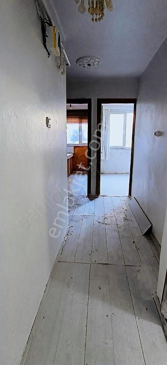 Çift Cephe Açık Balkonlu Aile Apartmanında - Görsel 14