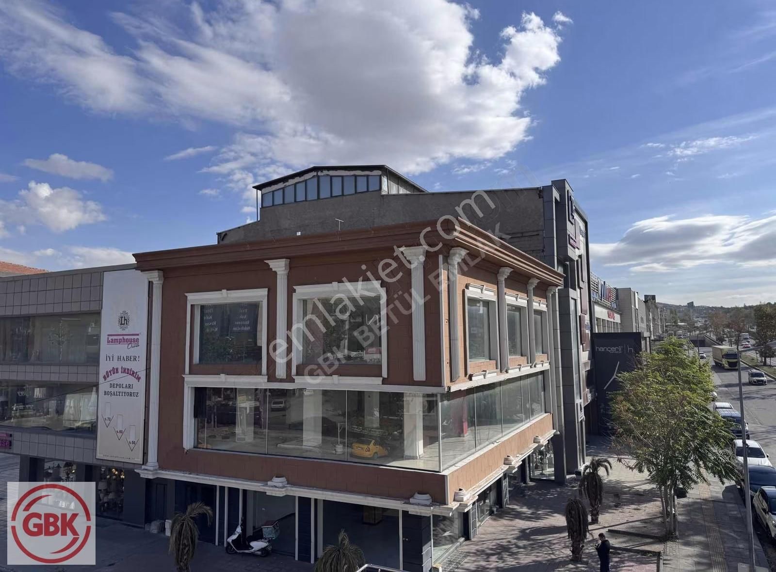 Siteler Girişi Showroom Ve Ofis Kullanımına Uygun 820 M2 Kiralık - Görsel 24