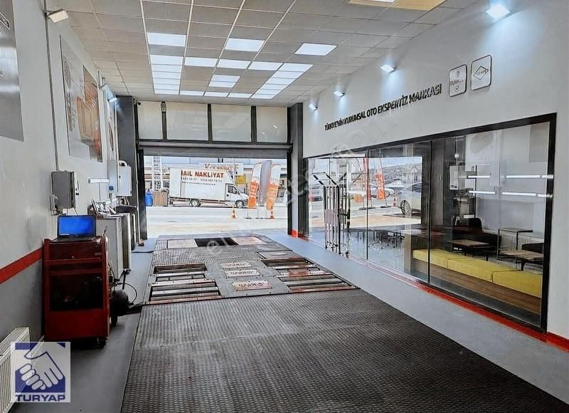 Dikmen Caddesinde Kurumsal Devren Kiralık Oto Expertiz - Görsel 6