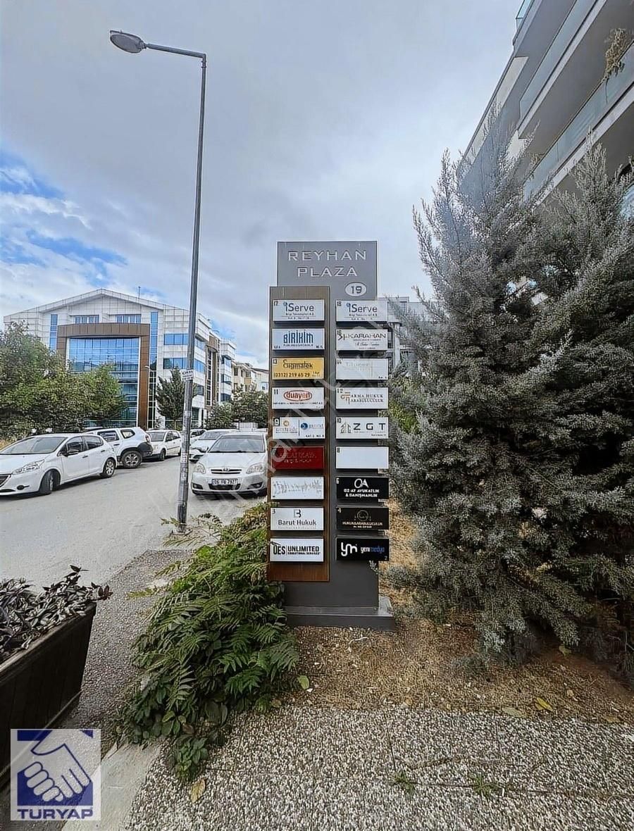 Mustafa Kemal Mah. Ofis Mahall Yakını Reyhan Plaza 130m2