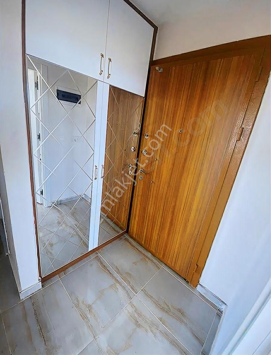 Gold Plus Emlaktan Gültepede 2+1 Geniş Oturum Daire - Görsel 5