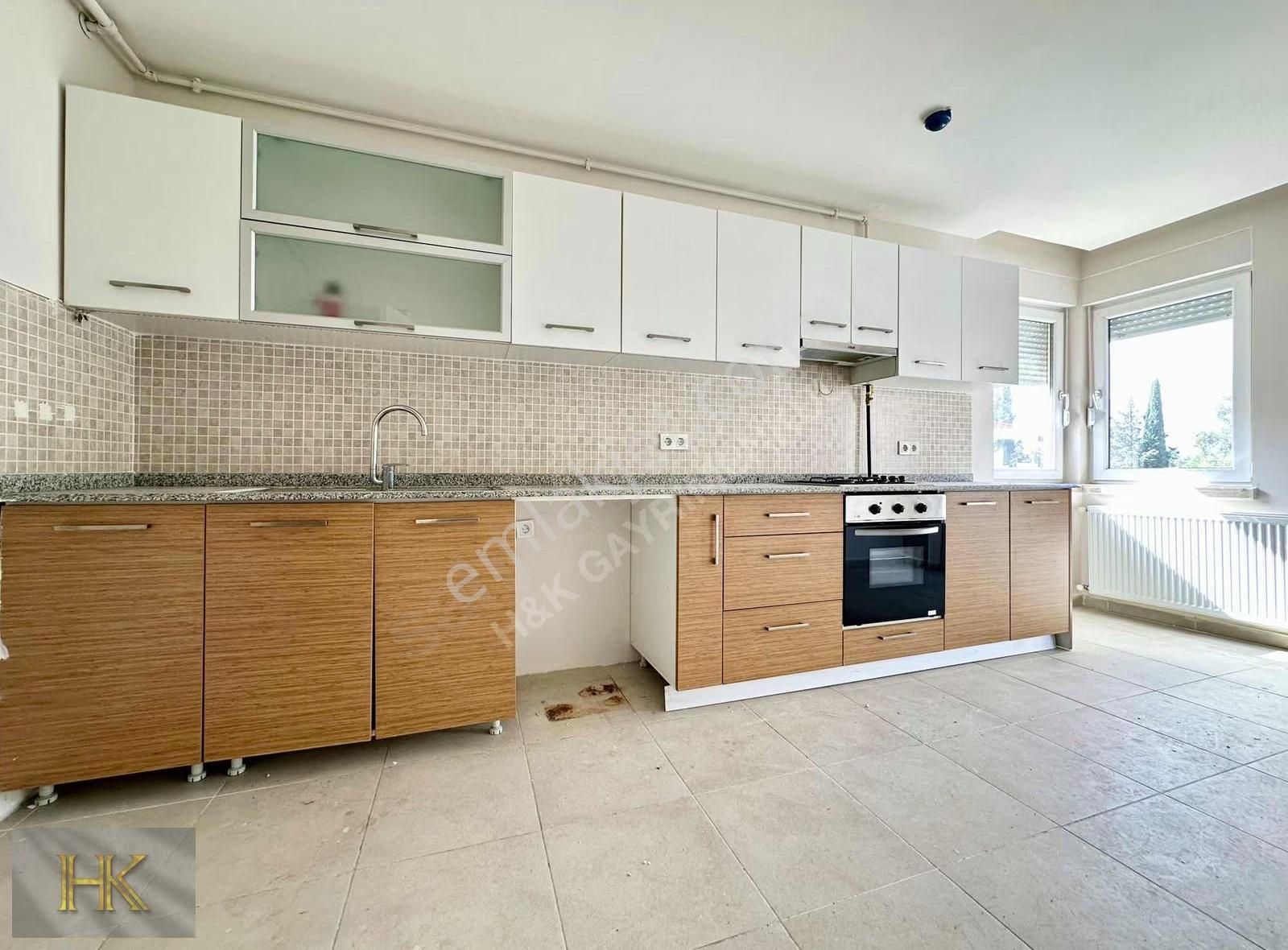 Eşsiz Manzaralı Doğayla Şehrin Buluşma Noktası 3+1 Kiralık Daire - Görsel 12