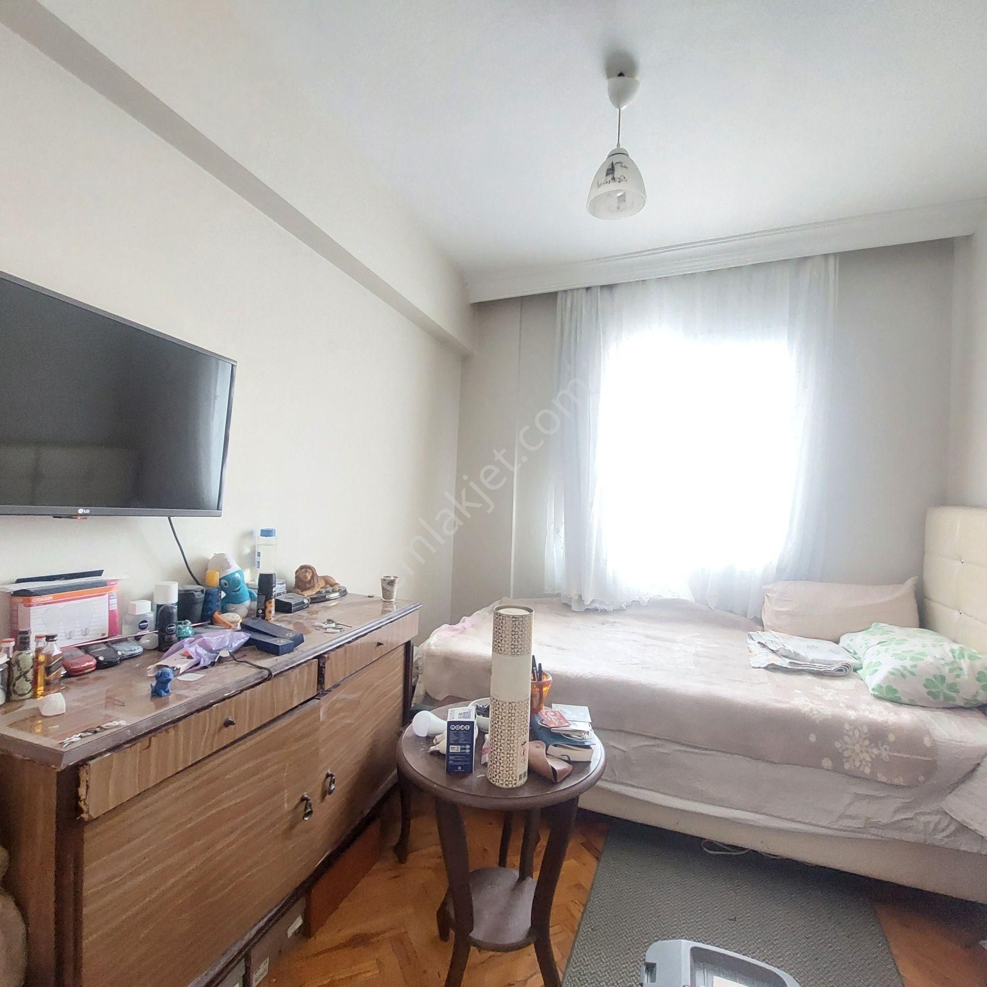 Karşıyaka Goncalar Mh. Satılık 3+1 Arakat Boş Ferah Daire - Görsel 16