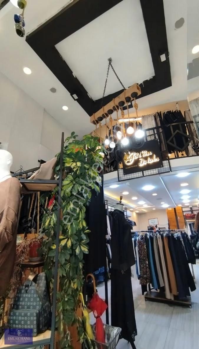 Ana Arter Yüksek Cirolu Gazi Caddesinde Bayan Giyim Mağazası*** - Görsel 11