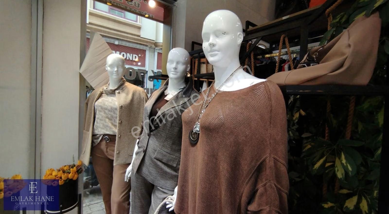 Ana Arter Yüksek Cirolu Gazi Caddesinde Bayan Giyim Mağazası*** - Görsel 24