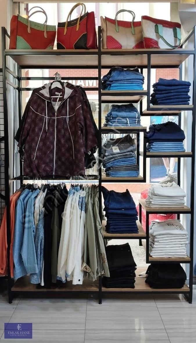 Ana Arter Yüksek Cirolu Gazi Caddesinde Bayan Giyim Mağazası*** - Görsel 20