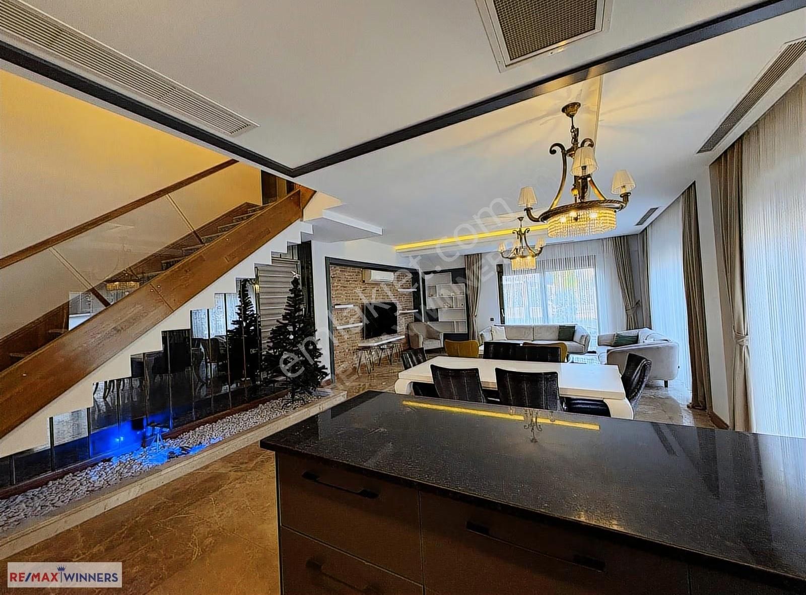 Caratpark'ta 4+1 Satılık Dubleks Vılla - Görsel 7