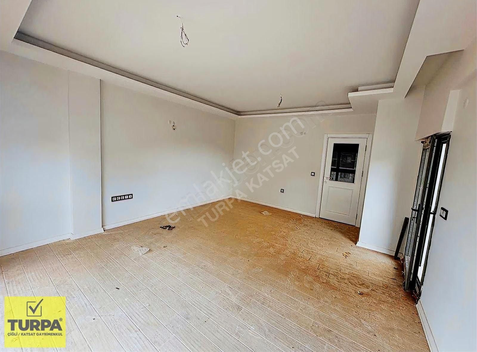 İzmir Menemen Satılık Havuzlu Sıfır 3+1 Daire - Görsel 15