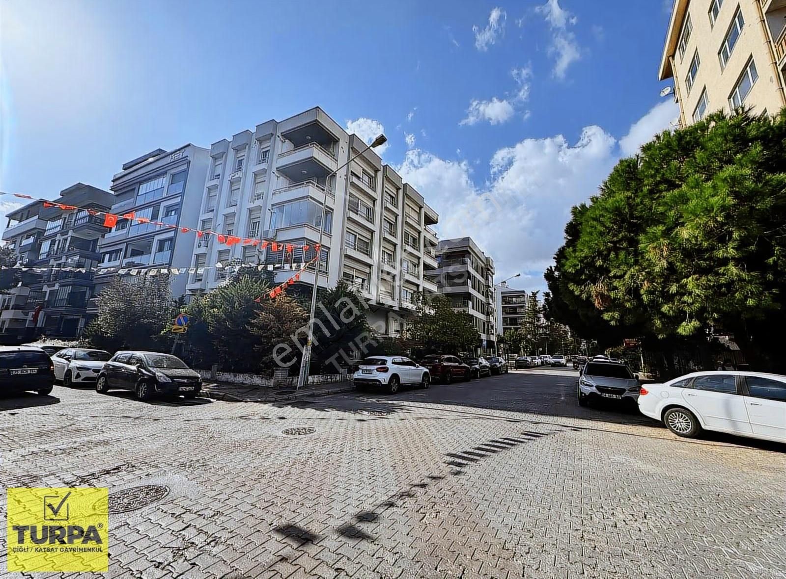 Bostanlı Akbank Sokağı Girişinde 3+1 Boş Daire - Görsel 2