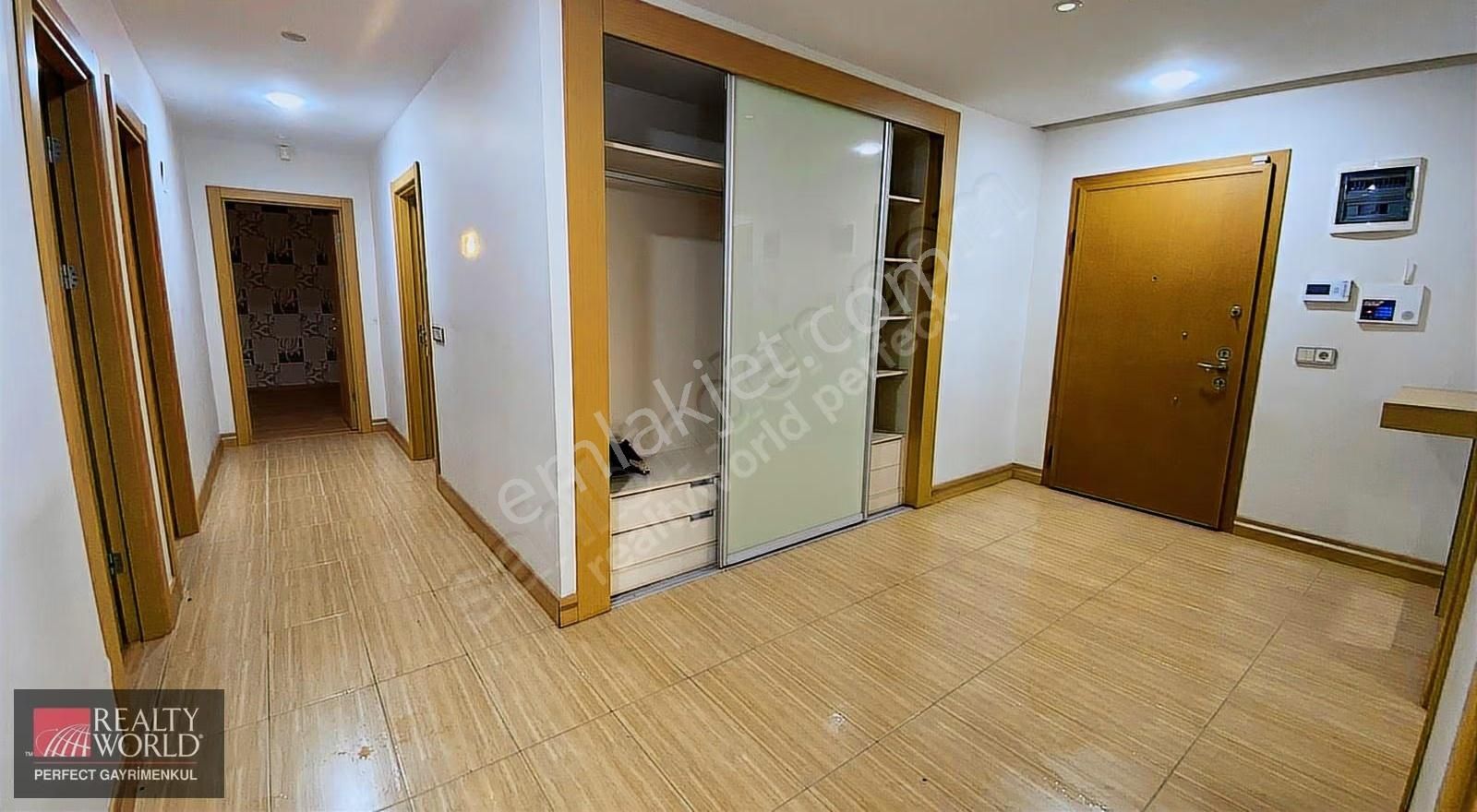 *realty World*büyükçekmece De Satılık Lüks Daire - Görsel 12