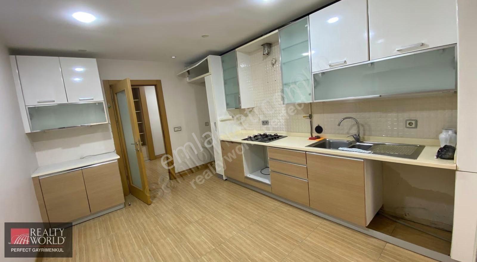 *realty World*büyükçekmece De Satılık Lüks Daire - Görsel 7
