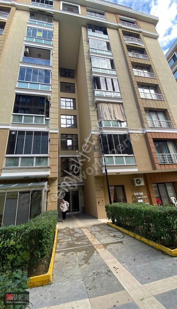 *realty World*büyükçekmece De Satılık Lüks Daire - Görsel 21