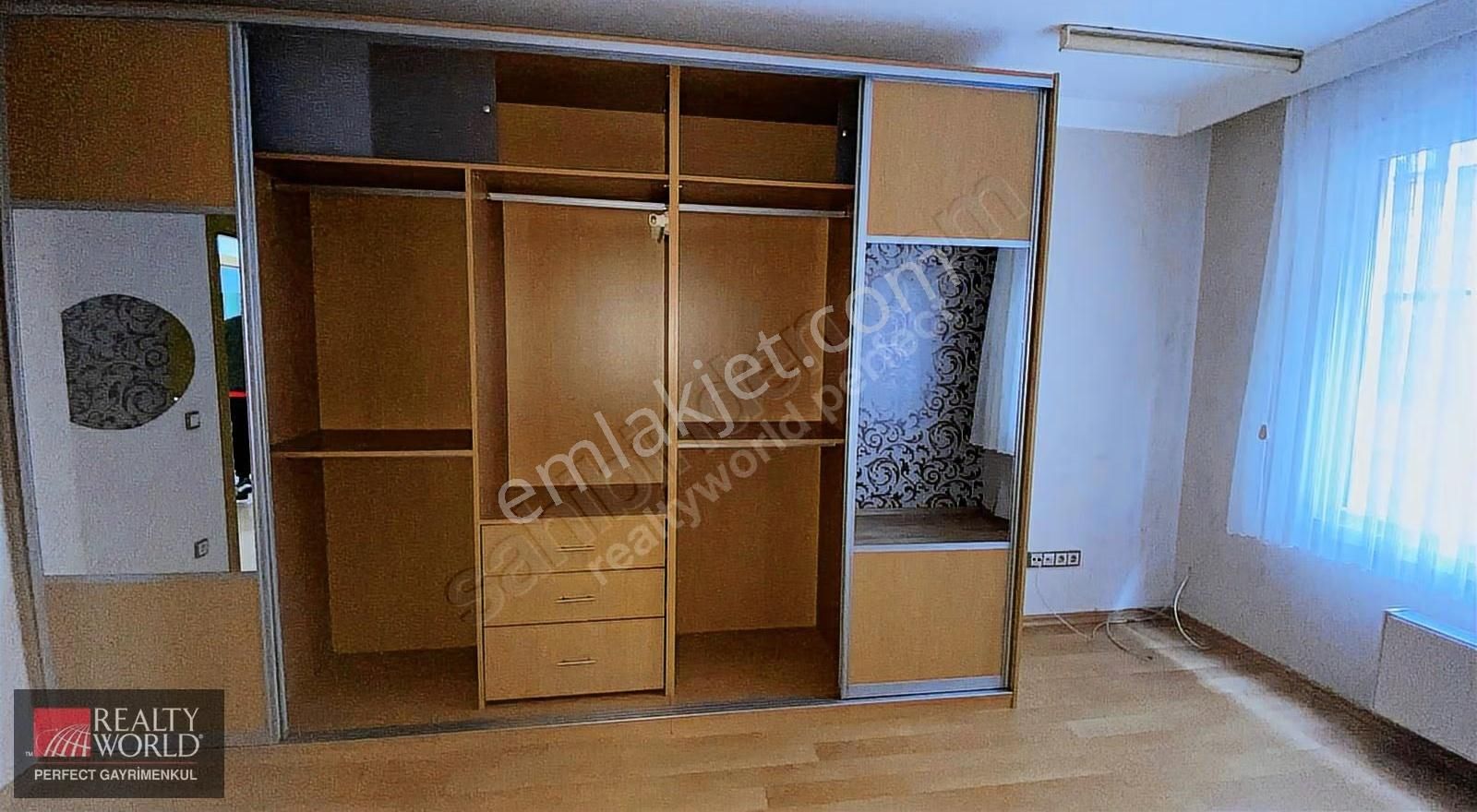 *realty World*büyükçekmece De Satılık Lüks Daire - Görsel 25