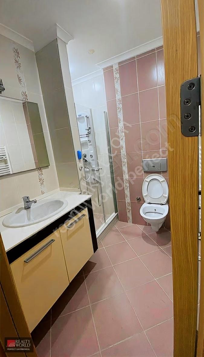 *realty World*büyükçekmece De Satılık Lüks Daire - Görsel 35