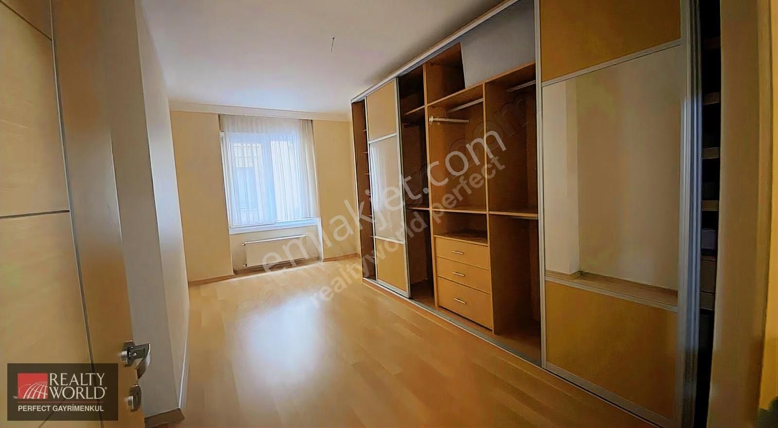 *realty World*büyükçekmece De Satılık Lüks Daire - Görsel 19