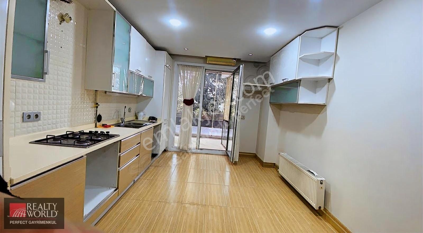 *realty World*büyükçekmece De Satılık Lüks Daire - Görsel 3
