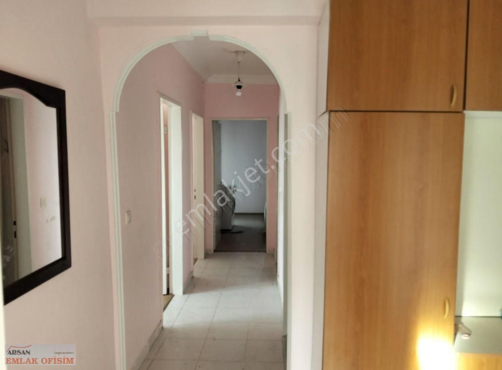 Deniz Manzaralı Satılık Yüksek Zemin Kat Kalıcı Konut 3+1 100 M2 - Görsel 17