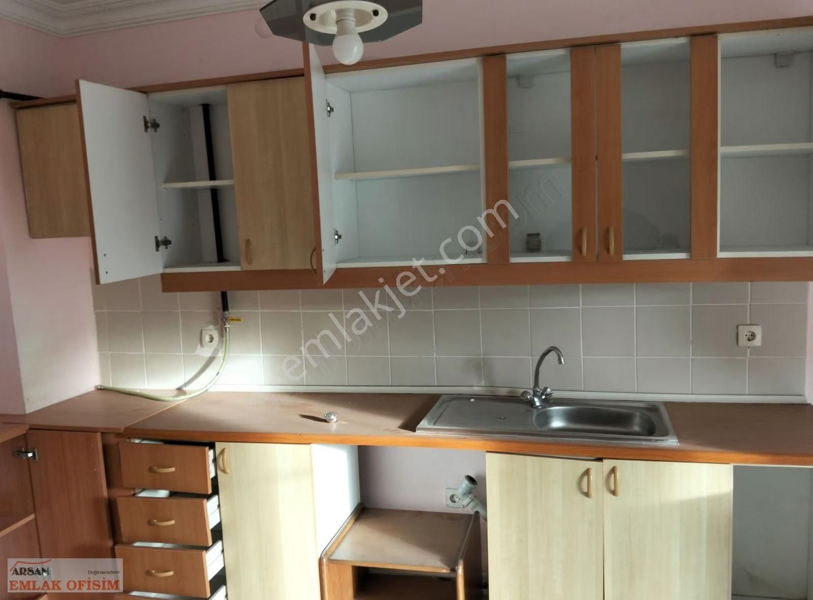 Deniz Manzaralı Satılık Yüksek Zemin Kat Kalıcı Konut 3+1 100 M2 - Görsel 30