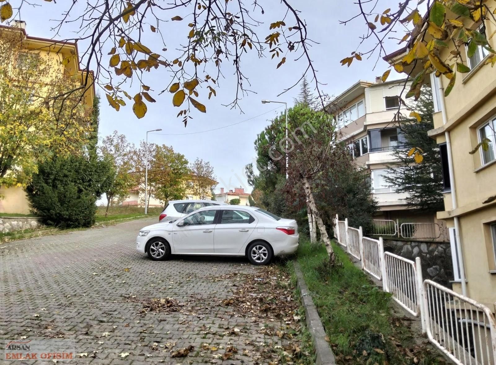 Deniz Manzaralı Satılık Yüksek Zemin Kat Kalıcı Konut 3+1 100 M2 - Görsel 6