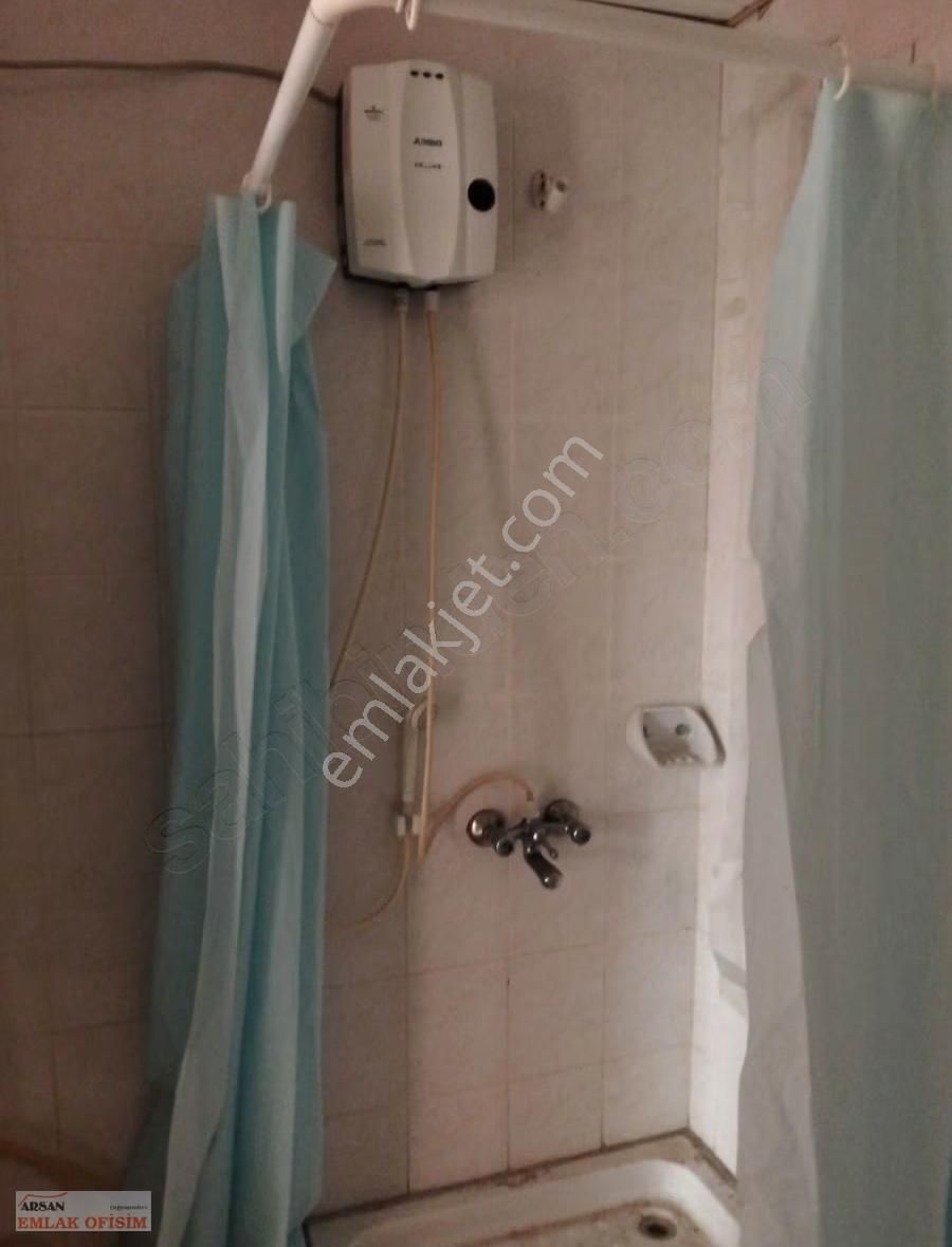 Deniz Manzaralı Satılık Yüksek Zemin Kat Kalıcı Konut 3+1 100 M2 - Görsel 14