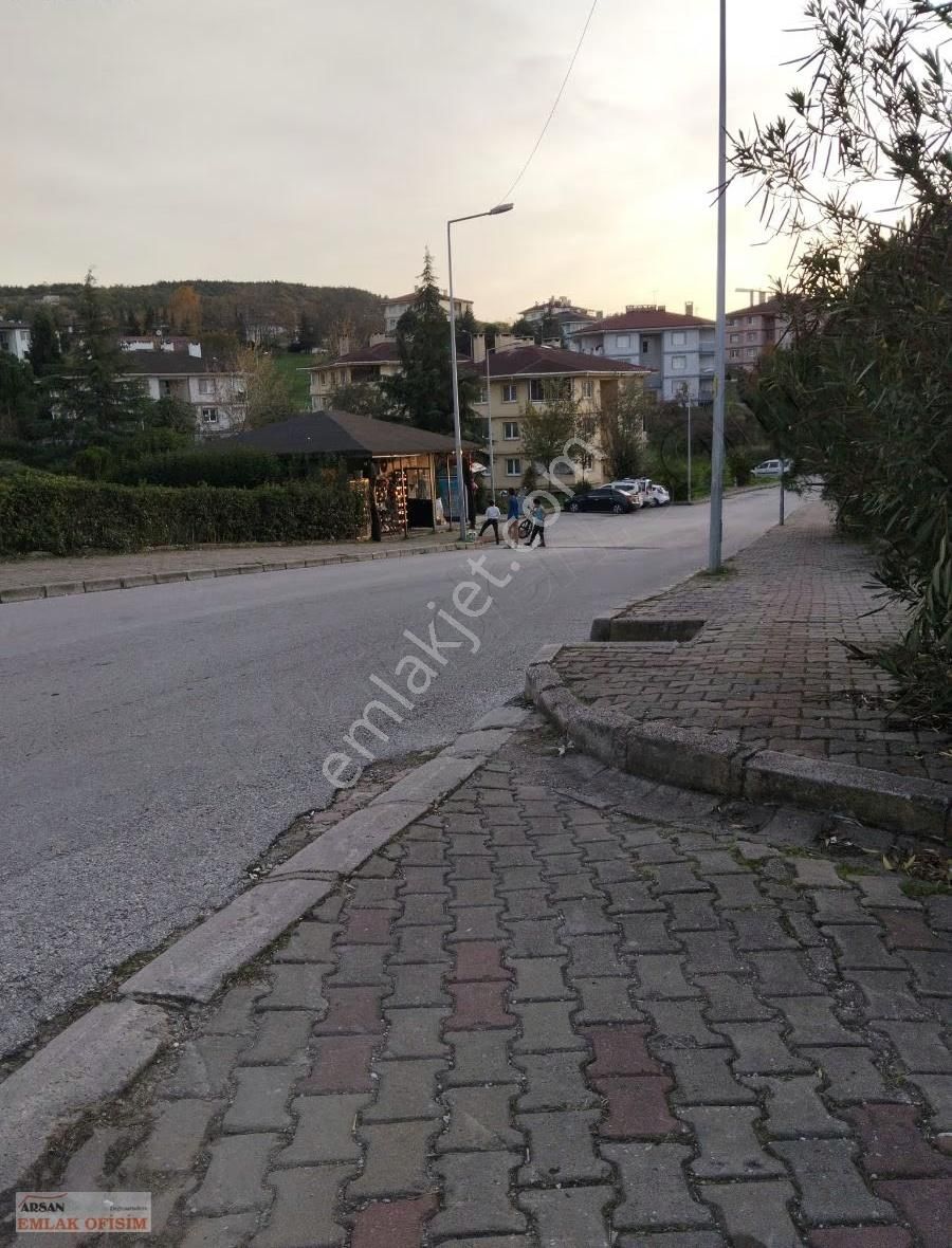 Deniz Manzaralı Satılık Yüksek Zemin Kat Kalıcı Konut 3+1 100 M2 - Görsel 10