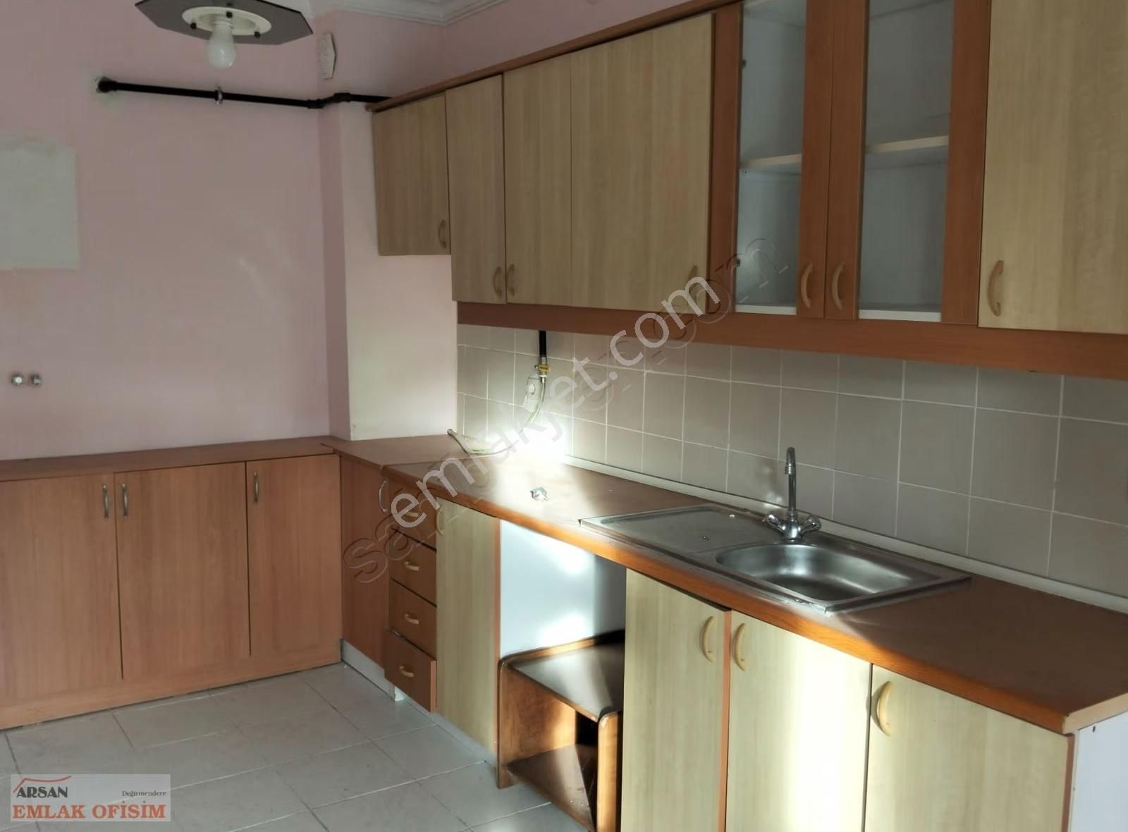 Deniz Manzaralı Satılık Yüksek Zemin Kat Kalıcı Konut 3+1 100 M2 - Görsel 20