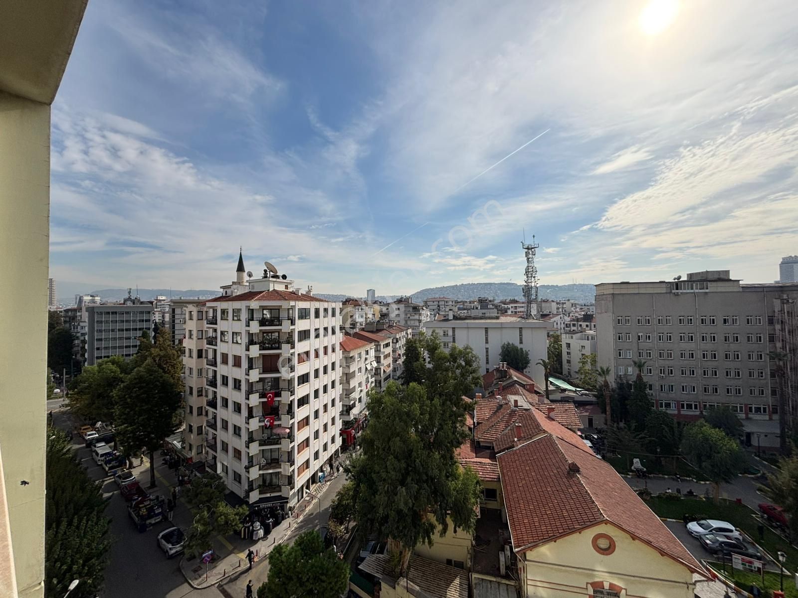 Alsancak Aliçetinkayada Hastane Acil Karşısı Kiralık İş Yeri! - Görsel 5