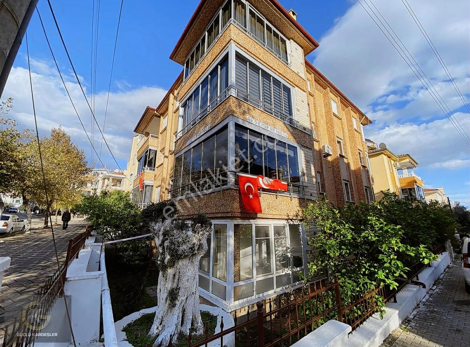Güçlü Kardeşlerden Altınoluk Merkezde 2+1 Uygun Fiyatlı Daire