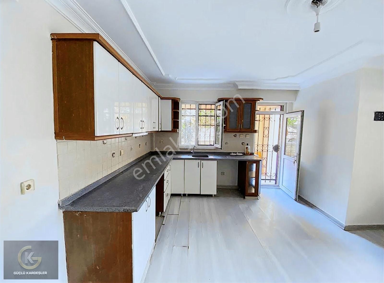 Güçlü Kardeşlerden Altınoluk Merkezde 2+1 Uygun Fiyatlı Daire - Görsel 15