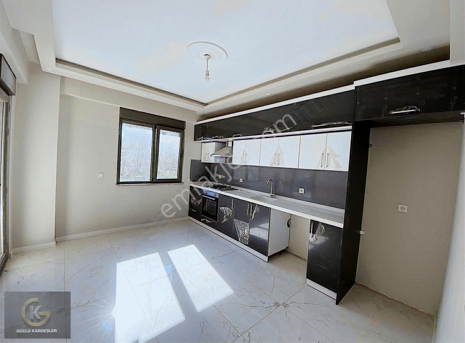 Güçlü Kardeşlerden Doğa İle İç İçe 4+1 Geniş Bahçeli Villalar - Görsel 13