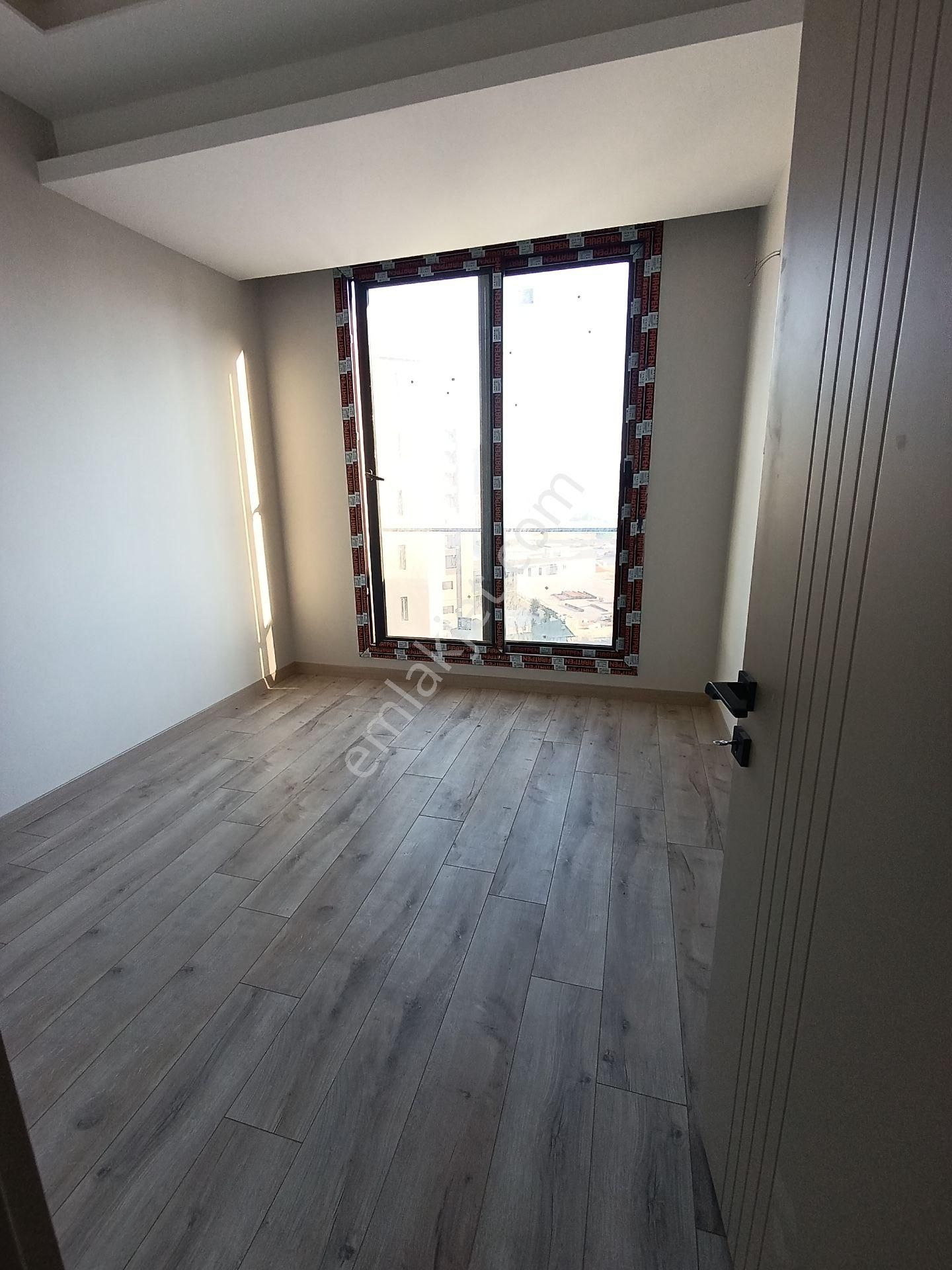 Kuyuluk 2. Çevre Yolu Üstünde Havuzlu Sitede Satılık 0 , Yeni Daire - Görsel 9